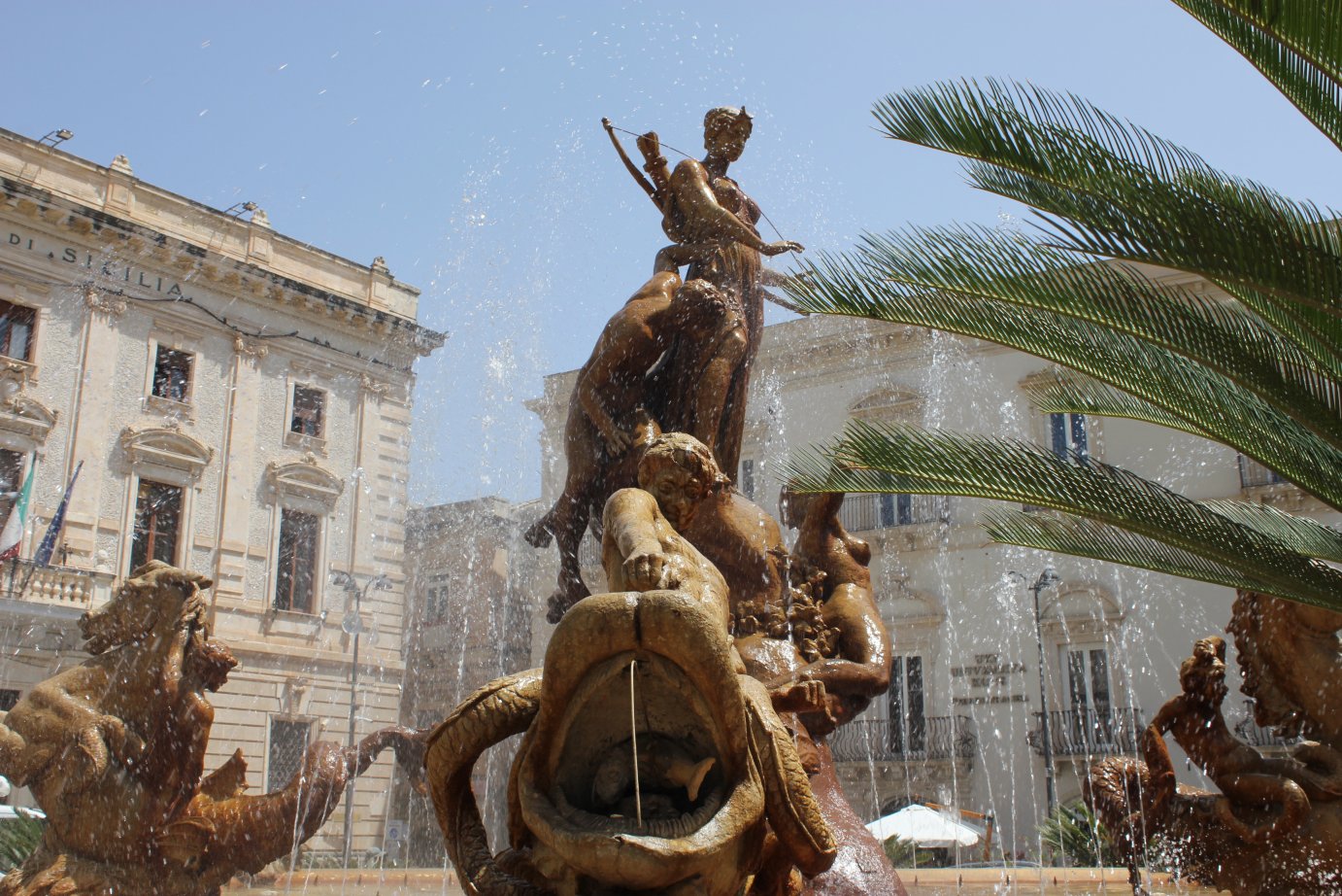 Fontana di Diana - piazza Archimede