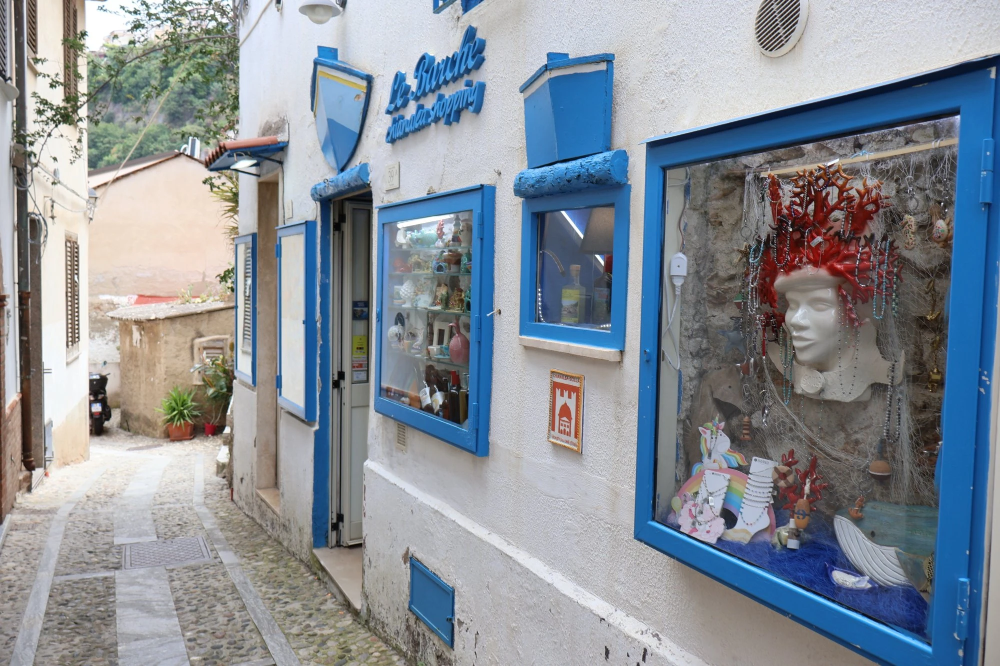 Le Barche Chianalea Shopping