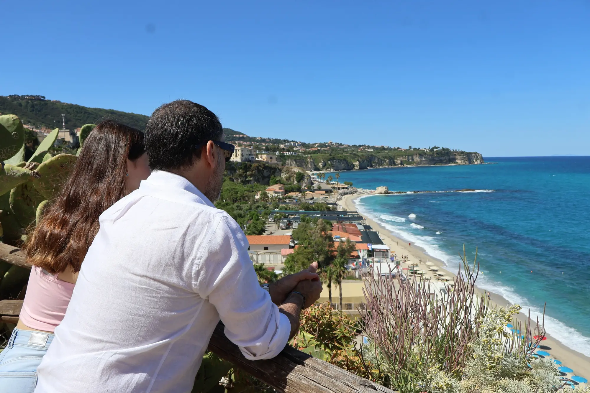 Panorama dalla rocca del santuario santa maria dell'isola Tropea