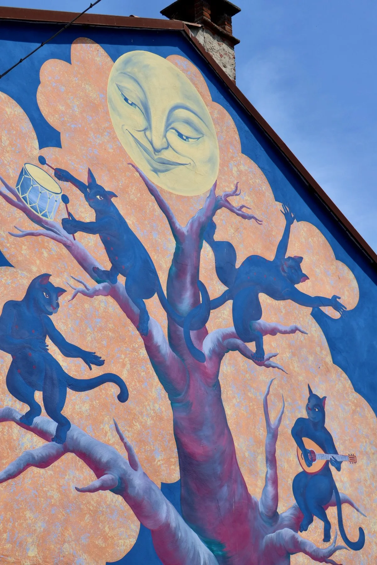 Tryatrip-Il-segreto-di-Villa-Chioso-Rosmunda-RIve-Street-Art